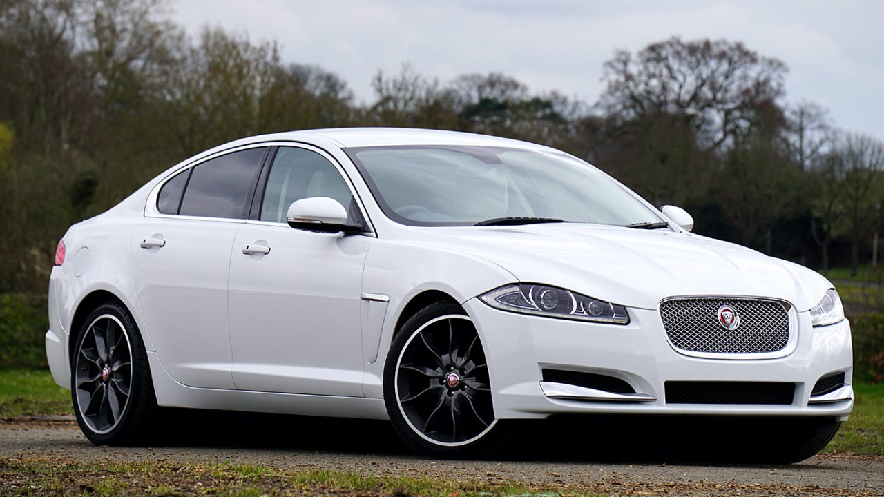 Jaguar XF покрасил диски. Jaguar XF 22 диски.